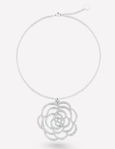 Chanel Camélia Ajouré necklace