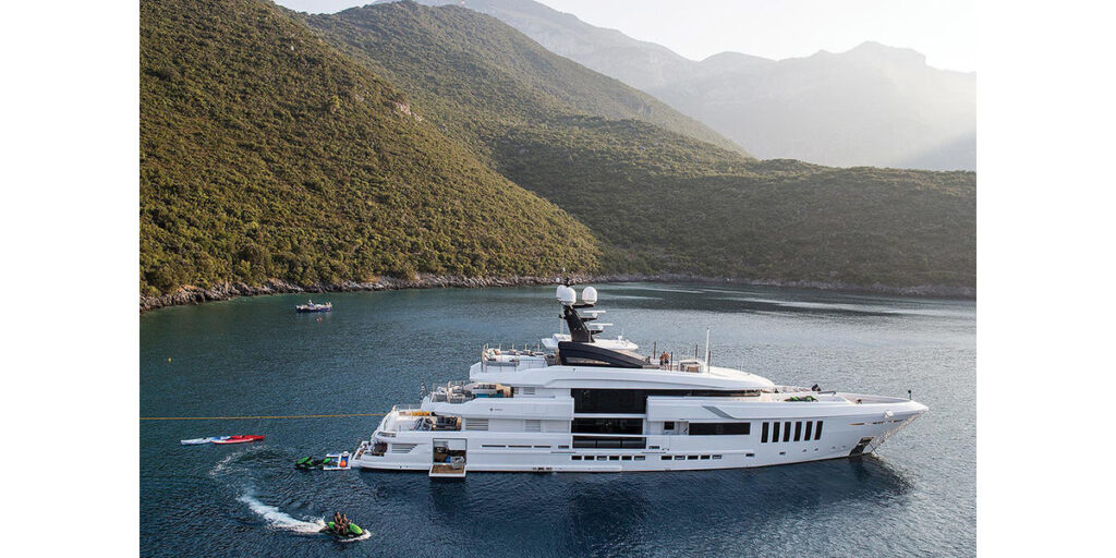 Super Yacht