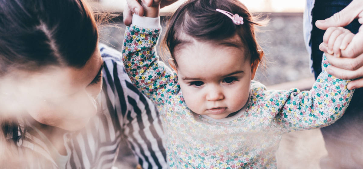 nannies-teamwork-with-young-girl
